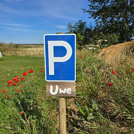Πανσιόν Uwe, 2 Naehe Romo *